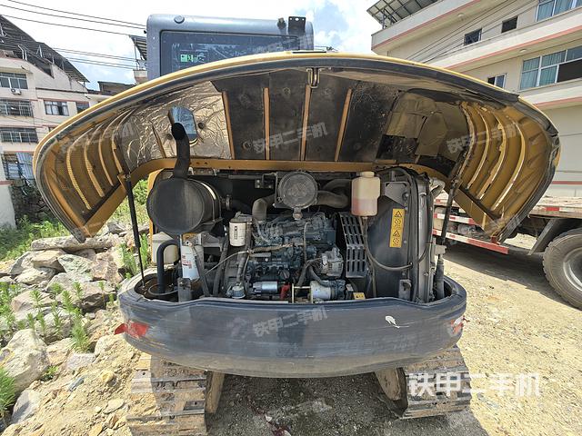發(fā)動(dòng)機(jī)整體俯視(整機(jī)外觀) 發(fā)動(dòng)機(jī)整體俯視(整機(jī)外觀)