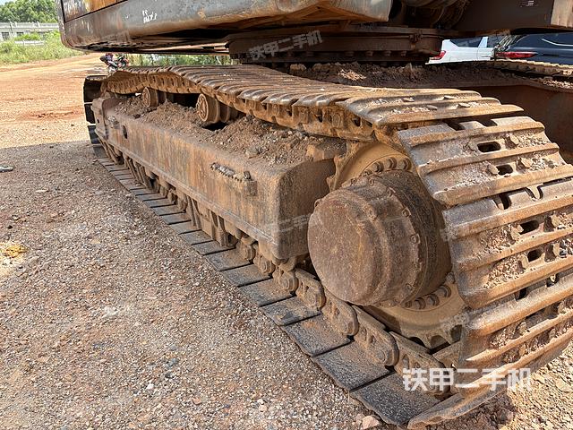 单侧履带整体（整机外观）