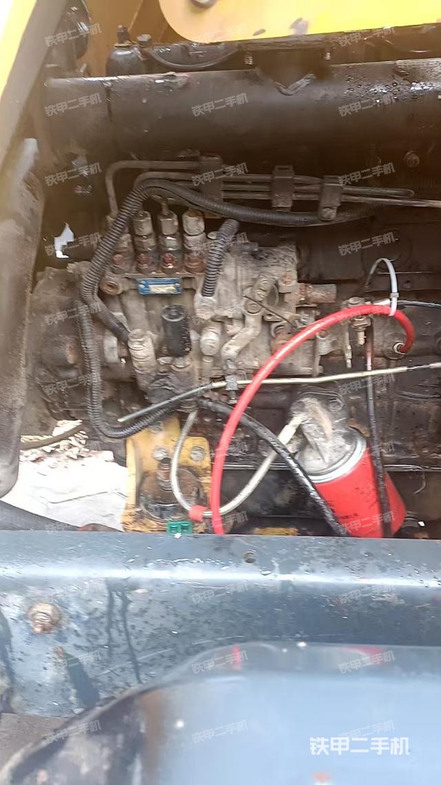 發(fā)動機右側(整機外觀及大件) 發(fā)動機右側(整機外觀及大件)