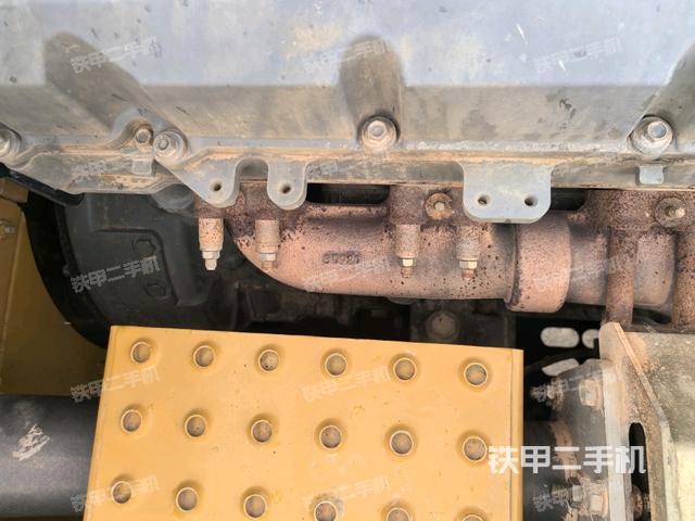 氣門室蓋螺絲特寫(上車部件) 氣門室蓋螺絲特寫(上車部件)