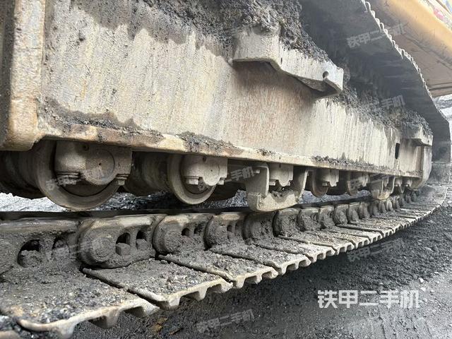 左側行走馬達蓋板(行走機構) 左側行走馬達蓋板(行走機構)