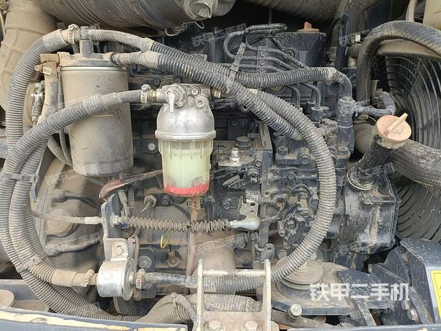 發(fā)動(dòng)機(jī)整體俯視（整機(jī)外觀）