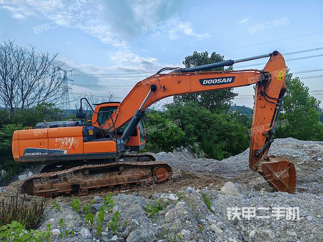 整机右后45°（整机外观）