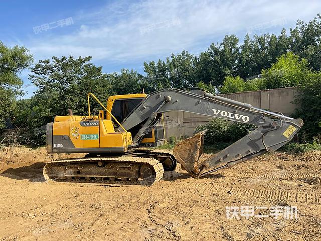 沃爾沃EC140DL挖掘機