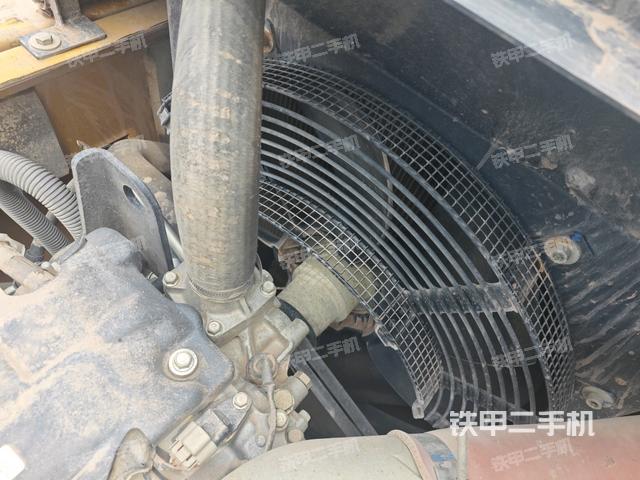 水箱+風(fēng)扇特寫(上車部件) 水箱+風(fēng)扇特寫(上車部件)
