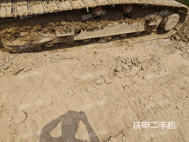 左側(cè)履帶整體?(行走機(jī)構(gòu)) 左側(cè)履帶整體?(行走機(jī)構(gòu))