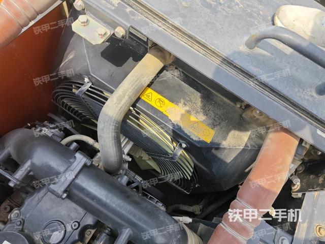 水箱+風(fēng)扇特寫(上車部件) 水箱+風(fēng)扇特寫(上車部件)