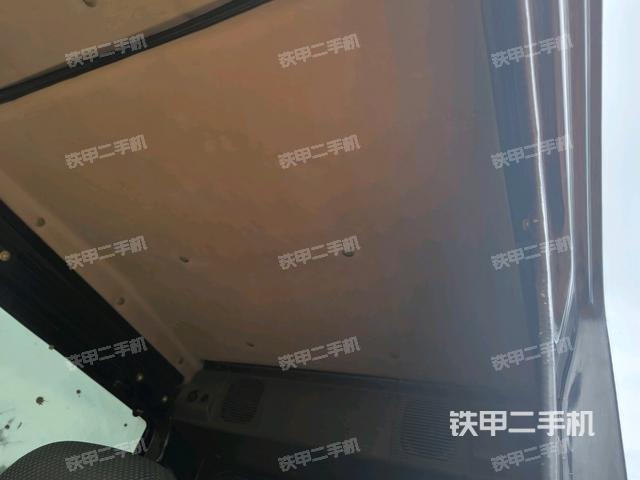 座椅左側控制臺/音響/含左手柄(駕駛室部分) 座椅左側控制臺/音響/含左手柄(駕駛室部分)