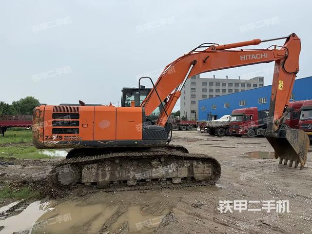 右后45(整機外觀) 右后45(整機外觀)