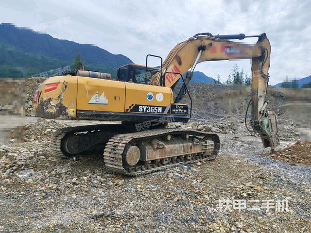 右后45(整機(jī)外觀) 右后45(整機(jī)外觀)