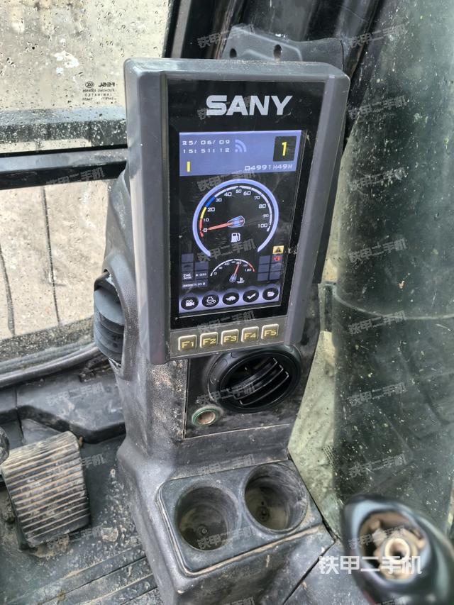 顯示屏?(駕駛室部分) 顯示屏?(駕駛室部分)