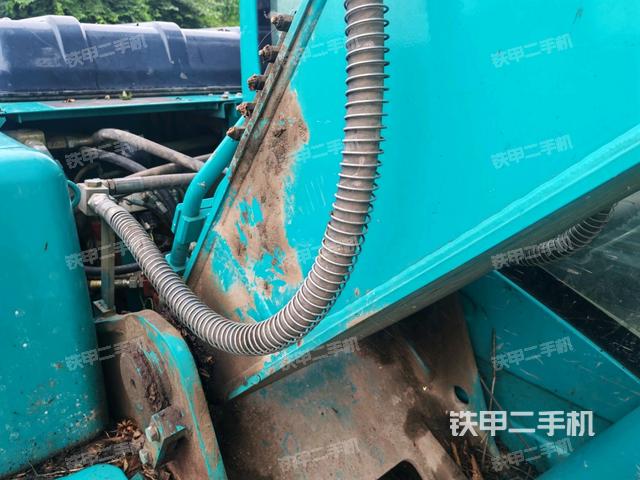 大臂根部?斜視(工作和回轉(zhuǎn)裝置) 大臂根部?斜視(工作和回轉(zhuǎn)裝置)