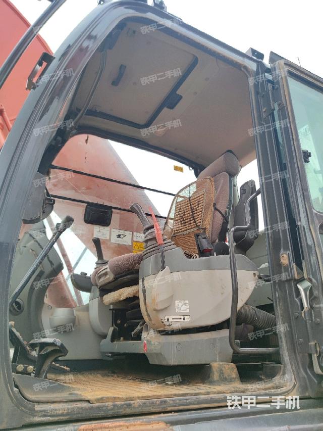 顶棚整体（驾驶室部分）