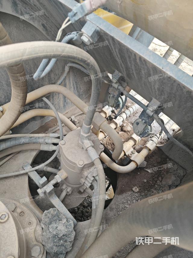 中央回轉(zhuǎn)接頭特寫(上車部件) 中央回轉(zhuǎn)接頭特寫(上車部件)