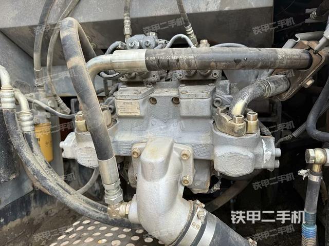 液壓泵室(大件艙室) 液壓泵室(大件艙室)