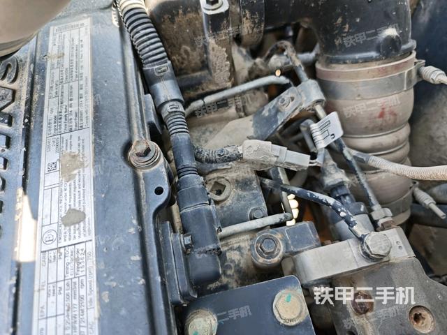 氣門室蓋螺絲特寫(上車部件) 氣門室蓋螺絲特寫(上車部件)