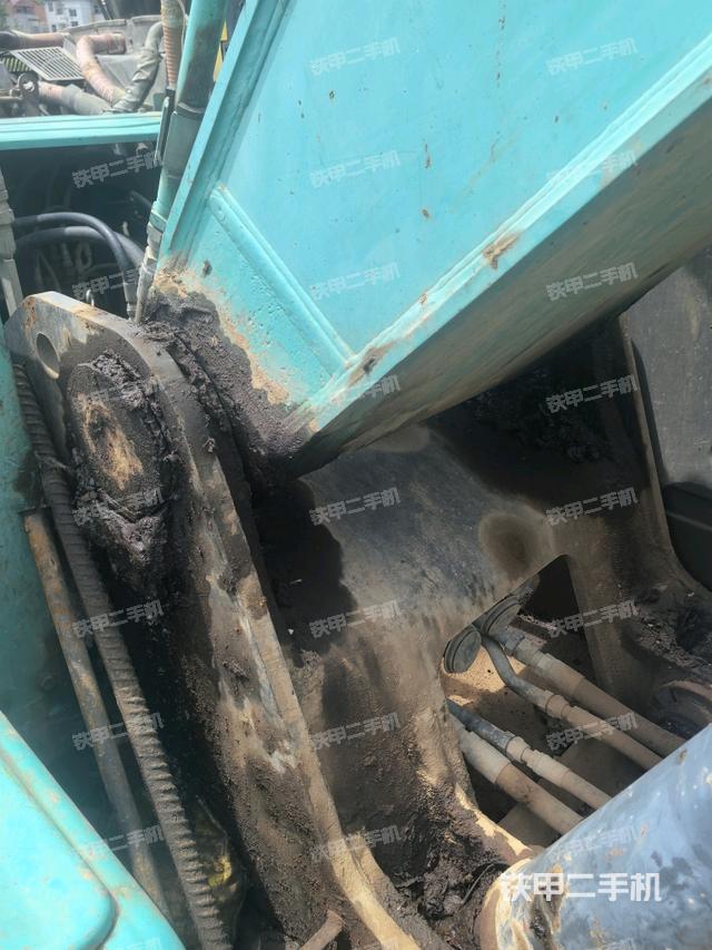 大臂根部?斜視(工作和回轉(zhuǎn)裝置) 大臂根部?斜視(工作和回轉(zhuǎn)裝置)