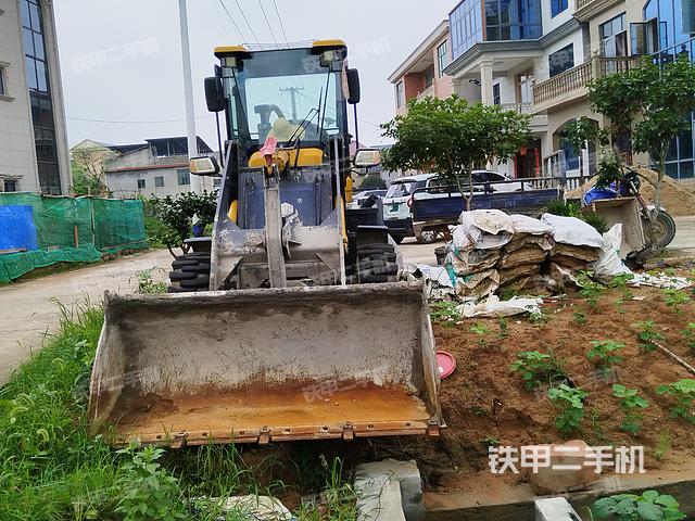 整機(jī)右后45°(整機(jī)外觀及大件) 整機(jī)右后45°(整機(jī)外觀及大件)
