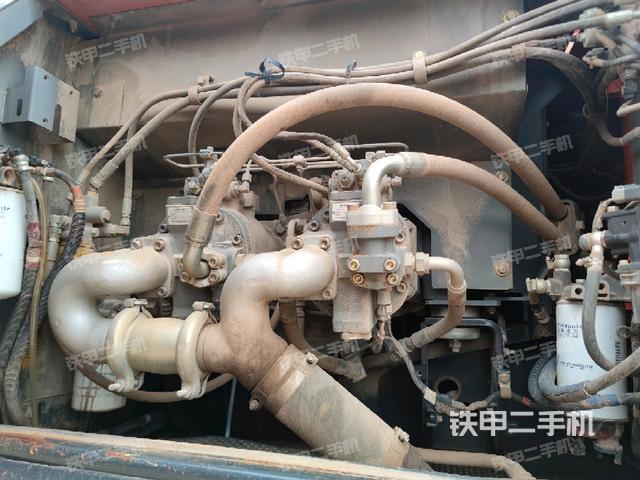 液压泵斜45 左（大件舱室）