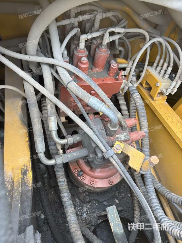 駕駛室頂部俯視(上車部件) 駕駛室頂部俯視(上車部件)