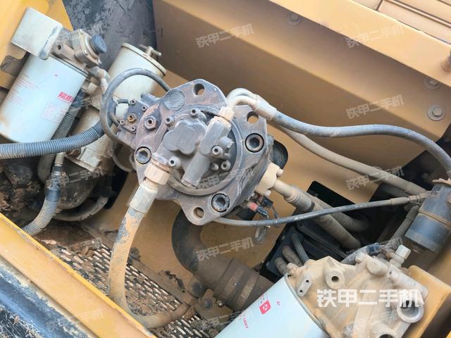液壓泵斜45?左(大件艙室) 液壓泵斜45?左(大件艙室)