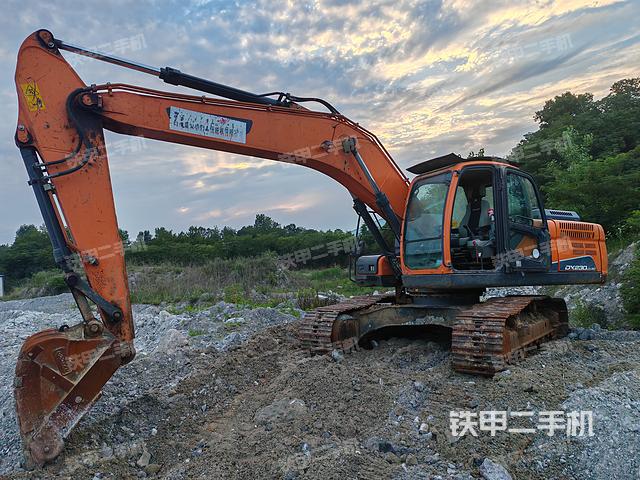 斗山DX220LC-9C挖掘機