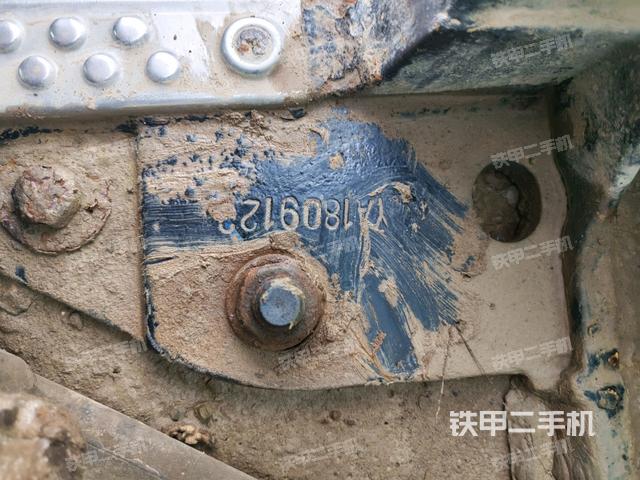 右側(cè)玻璃角標(biāo)(駕駛室部分) 右側(cè)玻璃角標(biāo)(駕駛室部分)