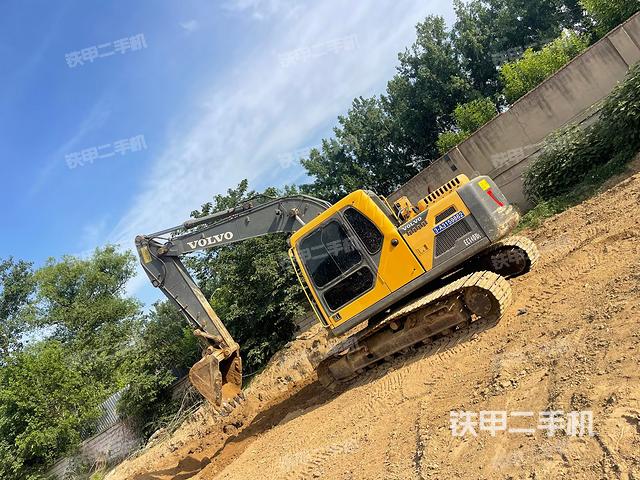 整机右后45°(整机外观) 整机右后45°(整机外观)