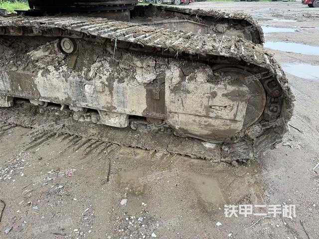 右導向輪(行走機構) 右導向輪(行走機構)