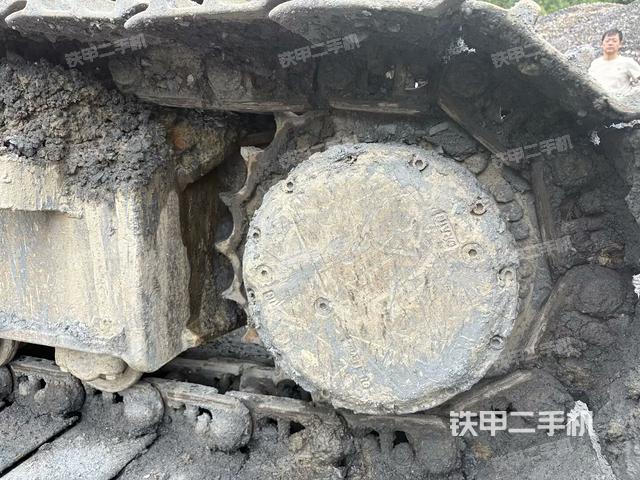 左導向輪(行走機構) 左導向輪(行走機構)