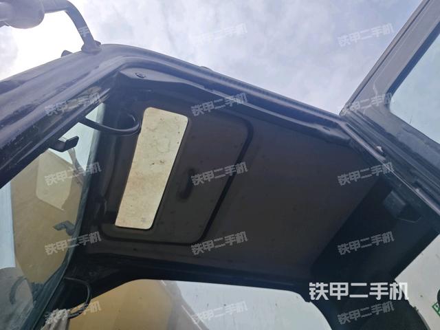 頂棚整體(駕駛室部分) 頂棚整體(駕駛室部分)