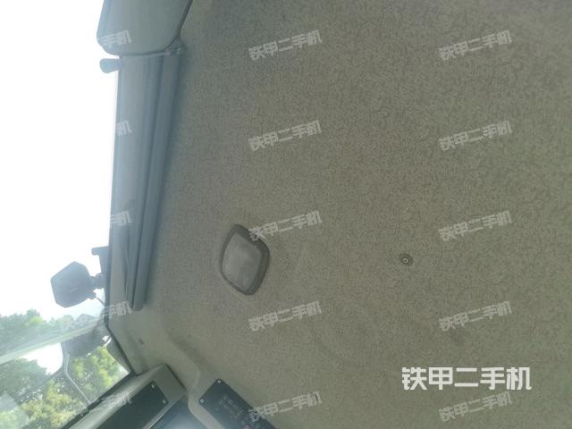 頂棚整體  內(nèi)(駕駛室部分) 頂棚整體  內(nèi)(駕駛室部分)