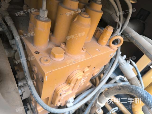 氣門室蓋螺絲特寫(上車部件) 氣門室蓋螺絲特寫(上車部件)