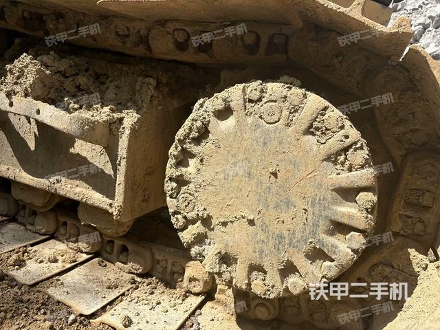 左驅(qū)動輪(行走機構(gòu)) 左驅(qū)動輪(行走機構(gòu))
