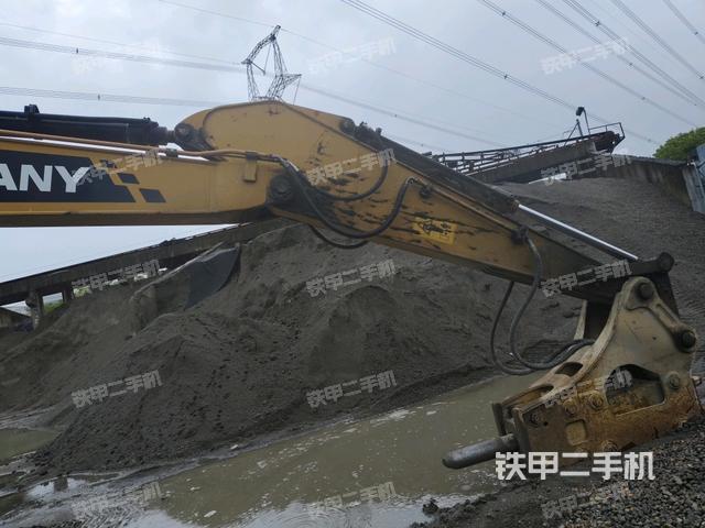 大臂整體?右側(工作和回轉裝置) 大臂整體?右側(工作和回轉裝置)