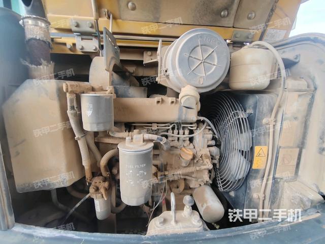 發(fā)動(dòng)機(jī)室(上車部件) 發(fā)動(dòng)機(jī)室(上車部件)