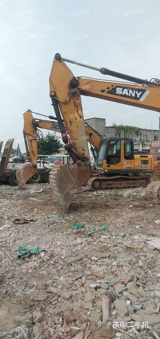 整机右后45°(整机外观) 整机右后45°(整机外观)