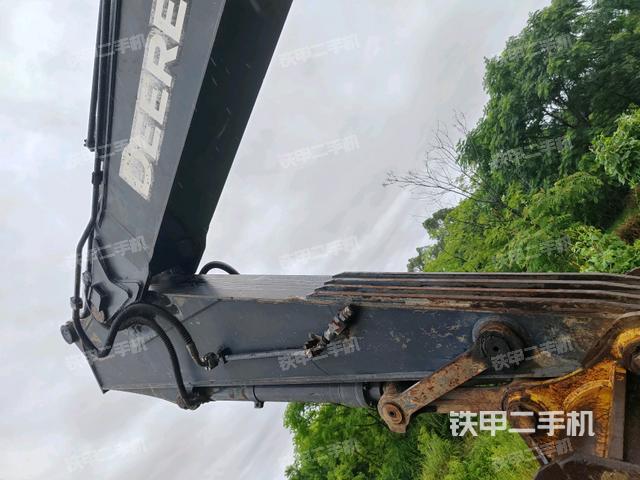 小臂整體左后(工作和回轉(zhuǎn)裝置) 小臂整體左后(工作和回轉(zhuǎn)裝置)