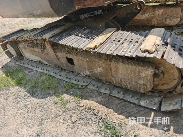左側(cè)履帶整體?(行走機(jī)構(gòu)) 左側(cè)履帶整體?(行走機(jī)構(gòu))