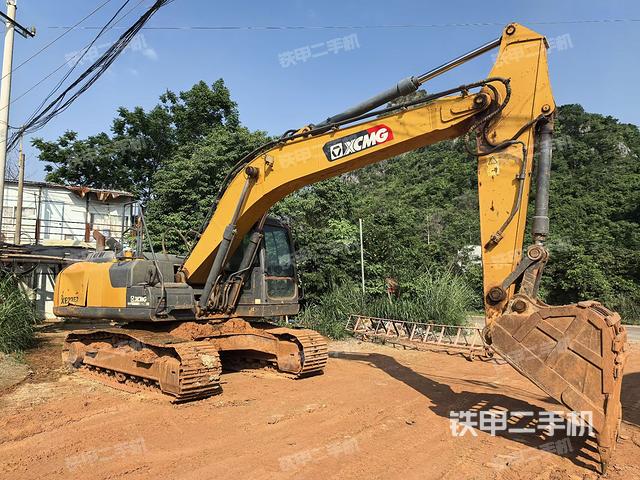 整機(jī)右后45°(整機(jī)外觀) 整機(jī)右后45°(整機(jī)外觀)