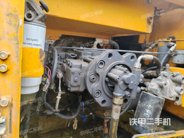 電瓶(大件艙室) 電瓶(大件艙室)