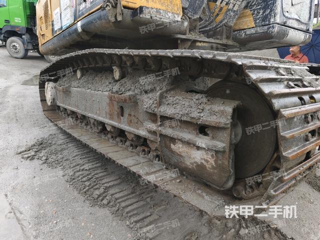 右側履帶整體(行走機構) 右側履帶整體(行走機構)