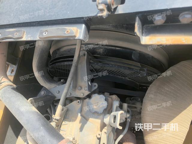 水箱+風(fēng)扇特寫(上車部件) 水箱+風(fēng)扇特寫(上車部件)