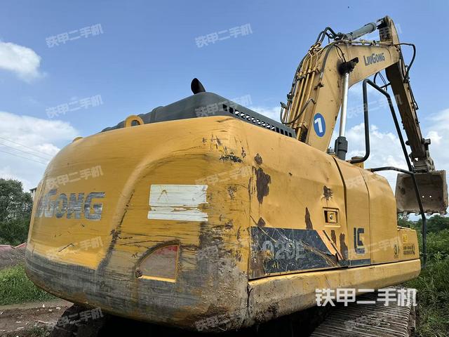 整机右后45°(整机外观) 整机右后45°(整机外观)