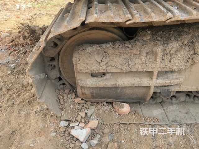 左側(cè)行走馬達(dá)蓋板(行走機(jī)構(gòu)) 左側(cè)行走馬達(dá)蓋板(行走機(jī)構(gòu))