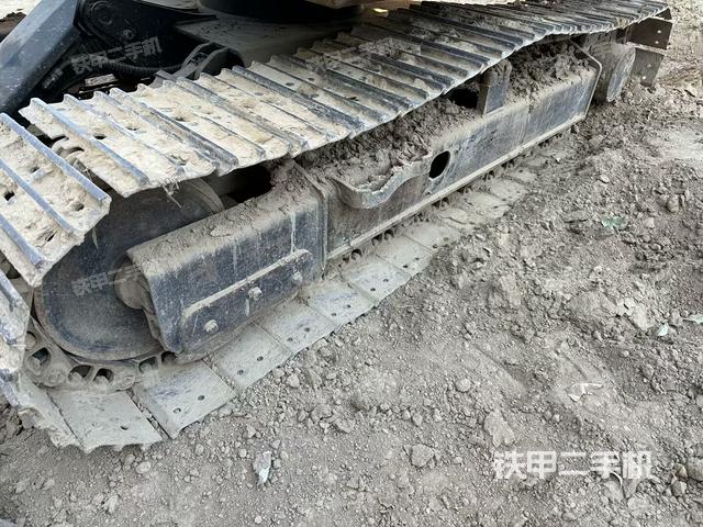 單側履帶整體(整機外觀) 單側履帶整體(整機外觀)