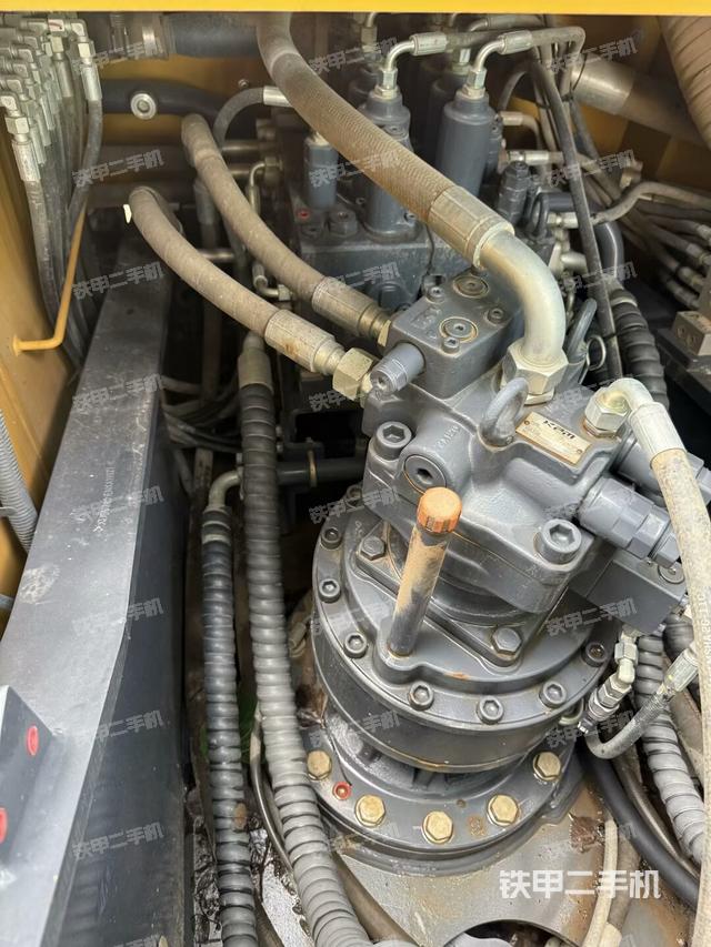 駕駛室頂部俯視(上車部件) 駕駛室頂部俯視(上車部件)