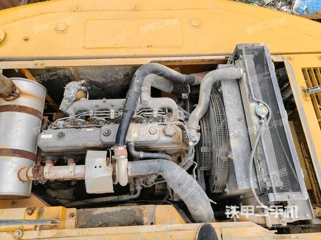 發(fā)動(dòng)機(jī)室(上車部件) 發(fā)動(dòng)機(jī)室(上車部件)