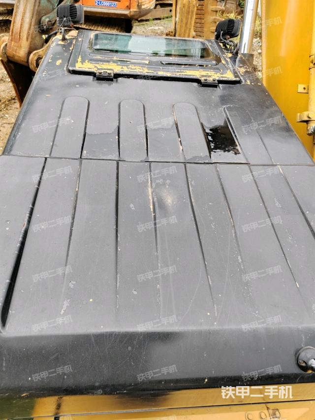 駕駛室頂部俯視(上車部件) 駕駛室頂部俯視(上車部件)