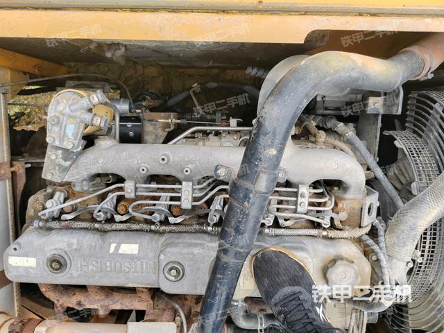 氣門室蓋螺絲特寫(上車部件) 氣門室蓋螺絲特寫(上車部件)